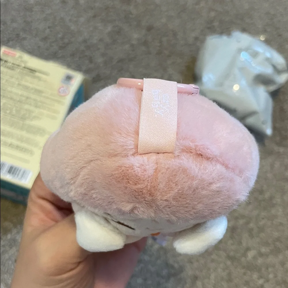 POP MART Crybaby Sunset Concert Series-Plush Pendant Blind Box, pink grey - Picture 5 of 10